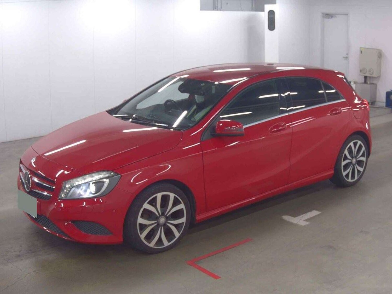 Used Mercedes-Benz A-Class 2014 for sale - 77336984: Photo 5