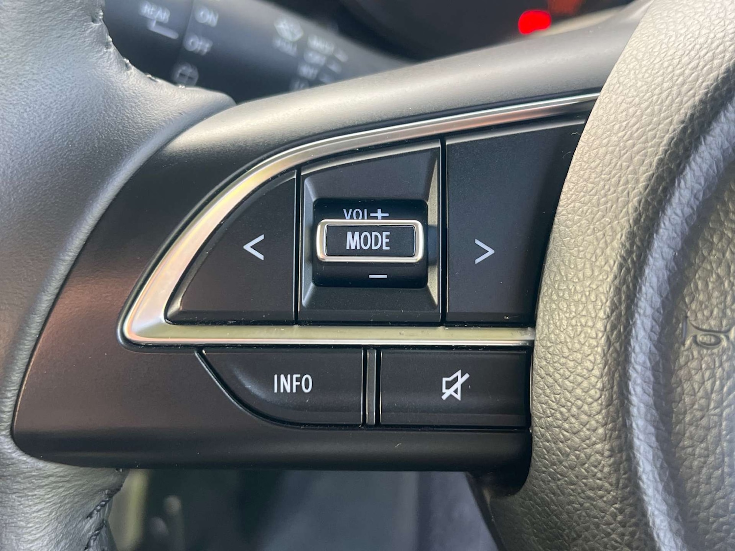 Used Suzuki Jimny 2022 for sale - 76959845: Photo 29