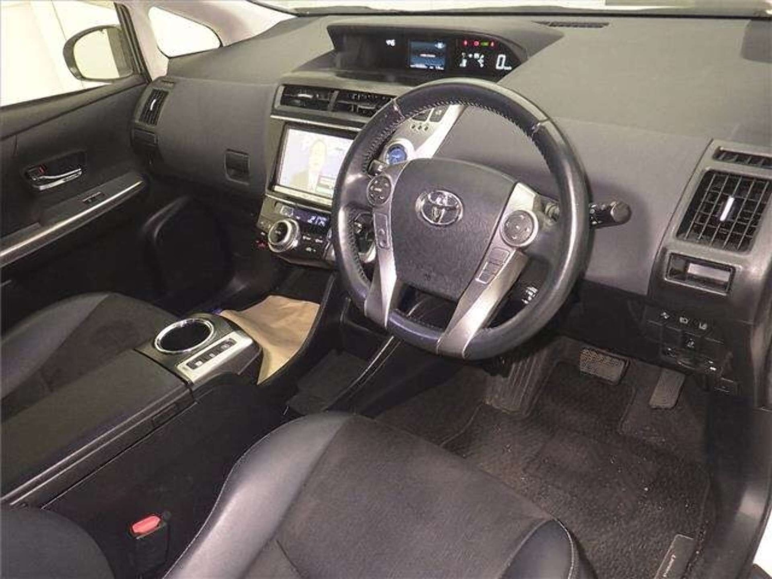 Used Toyota Prius 2015 for sale - 77469812: Photo 10