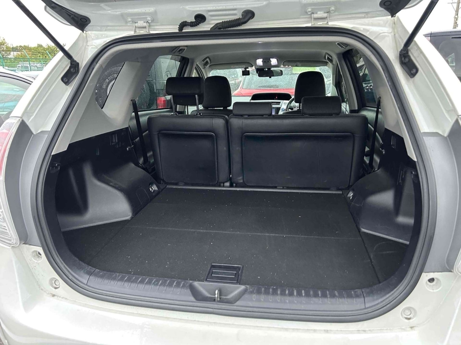 Used Toyota Prius 2015 for sale - 77469812: Photo 7