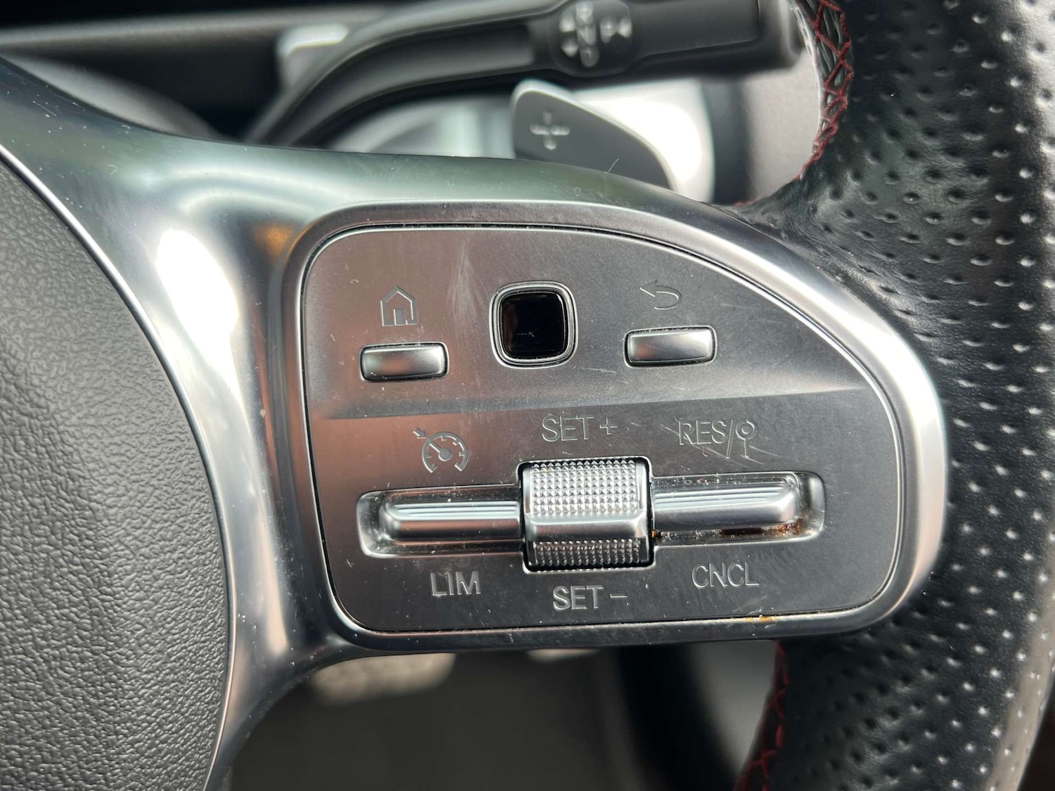 Used Mercedes-Benz EQB 2023 for sale - 76776994: Photo 28