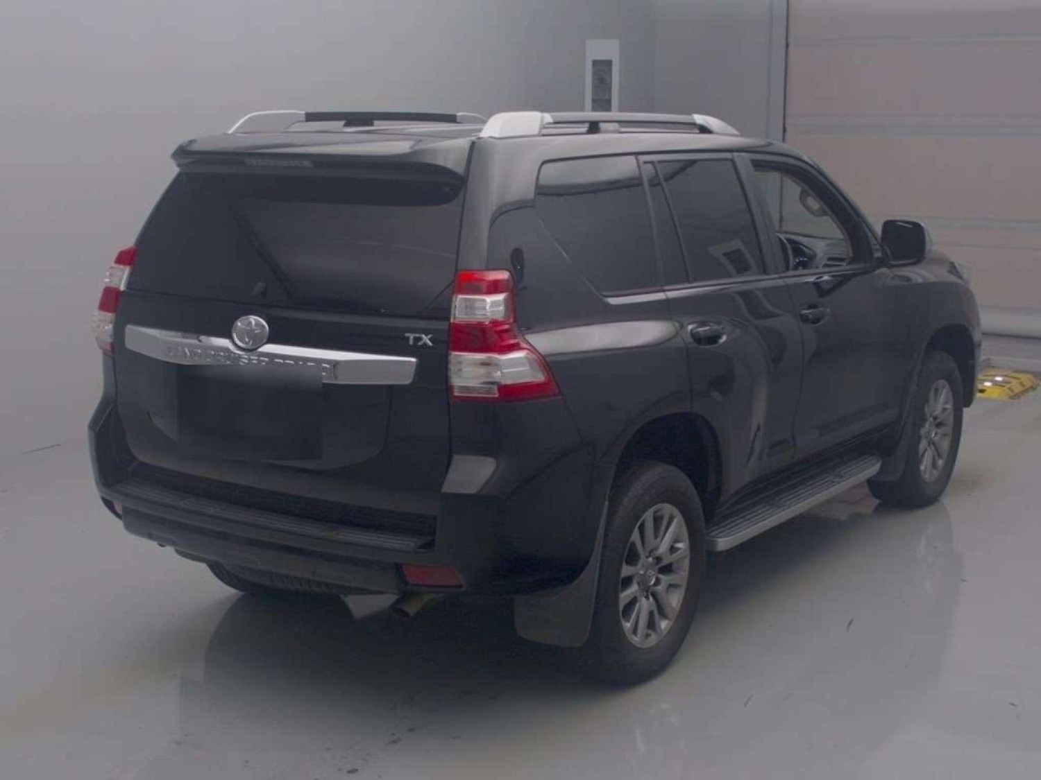 Used Toyota Land Cruiser 2016 for sale - 76973932: Photo 9