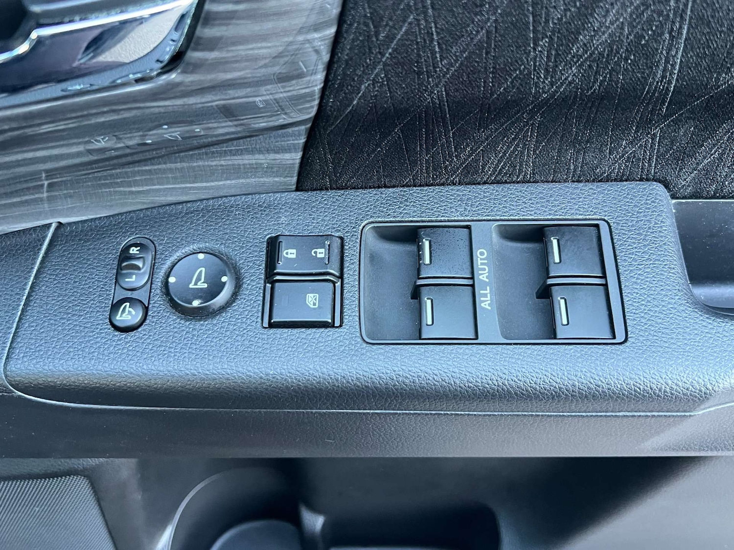 Used Honda Odyssey 2024 for sale - 76776887: Photo 17