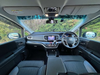 Used Honda Odyssey 2017 for sale - 76776887: Photo