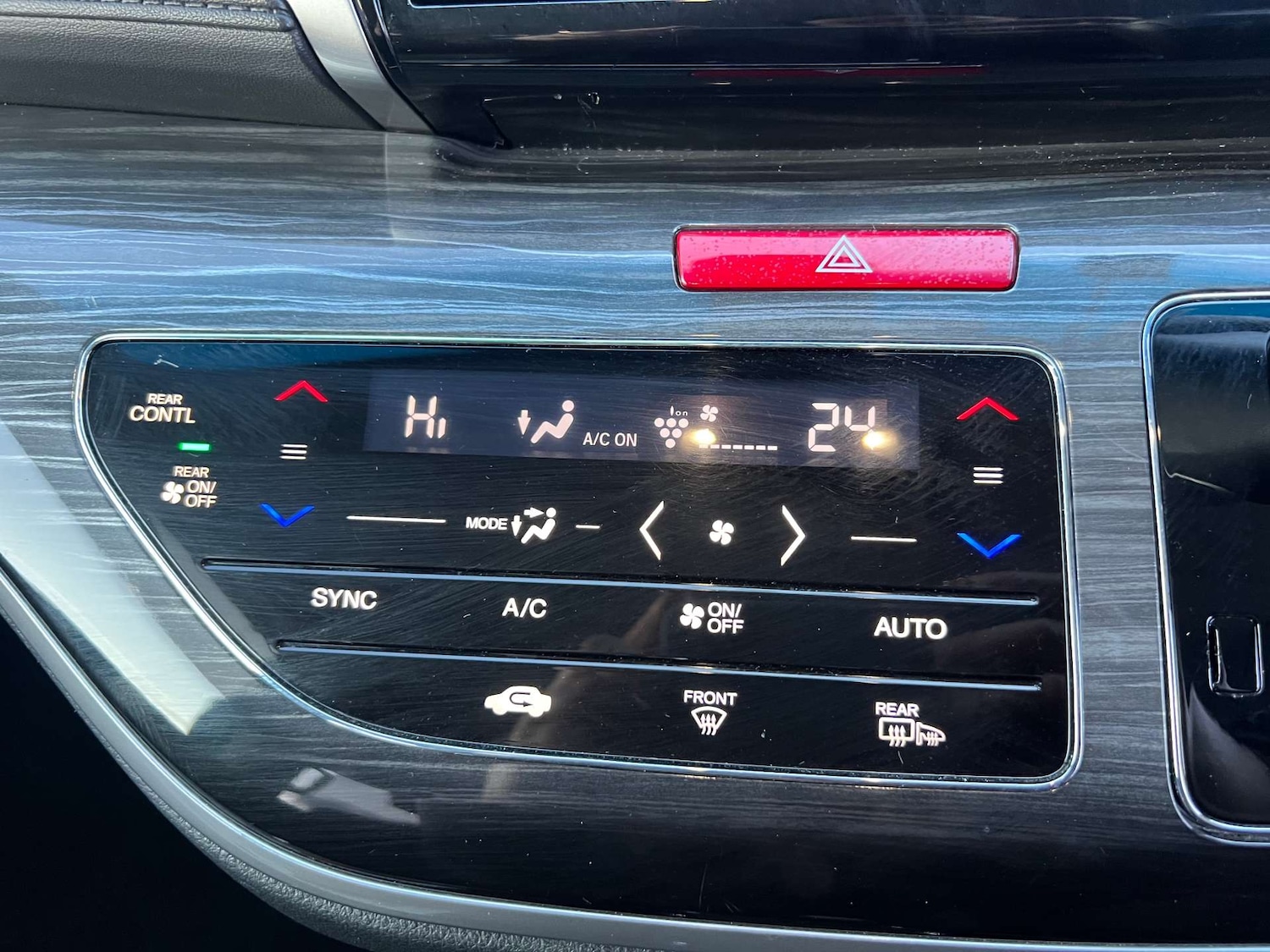 Used Honda Odyssey 2024 for sale - 76776887: Photo 38