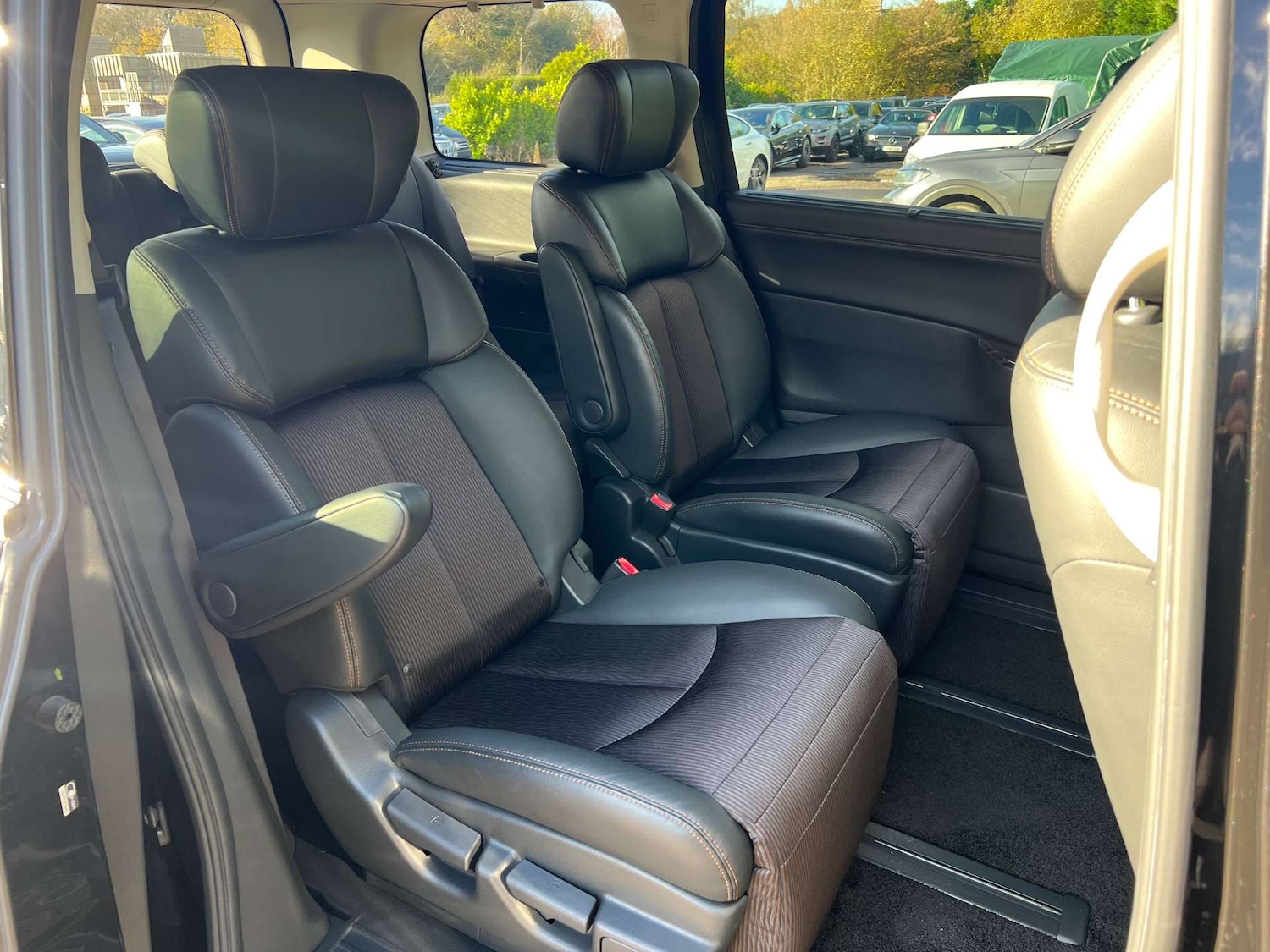 Used Nissan Elgrand 2017 for sale - 76959846: Photo 22