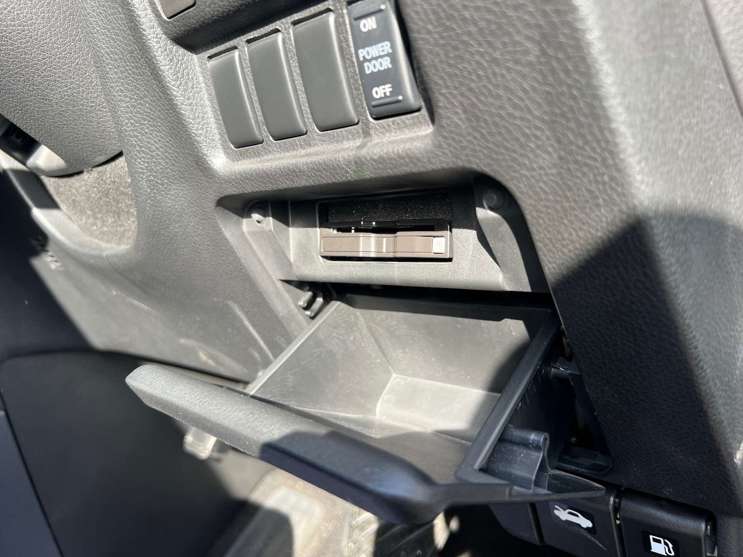 Used Nissan Elgrand 2017 for sale - 76959846: Photo 29