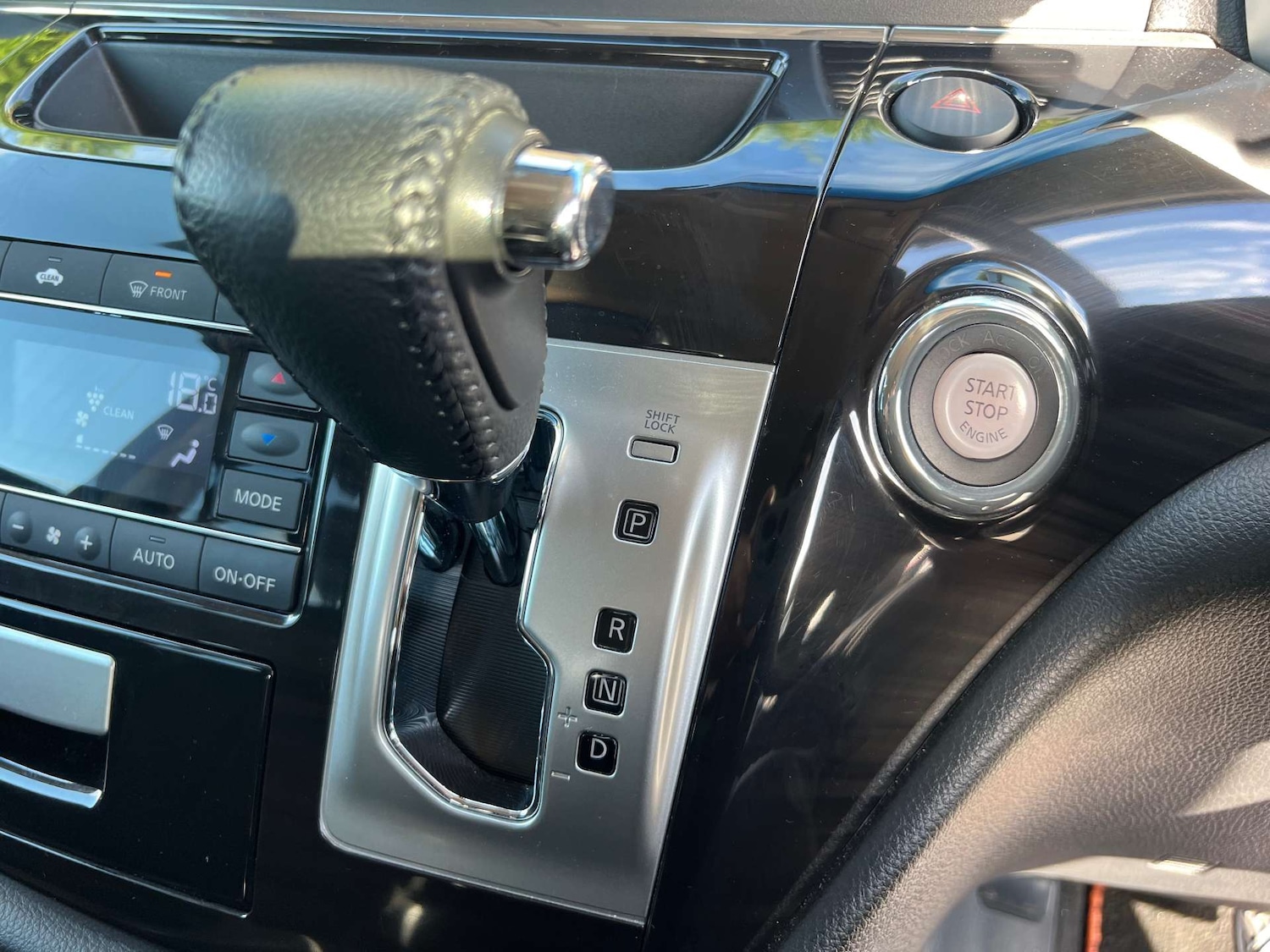 Used Nissan Elgrand 2017 for sale - 76959846: Photo 41