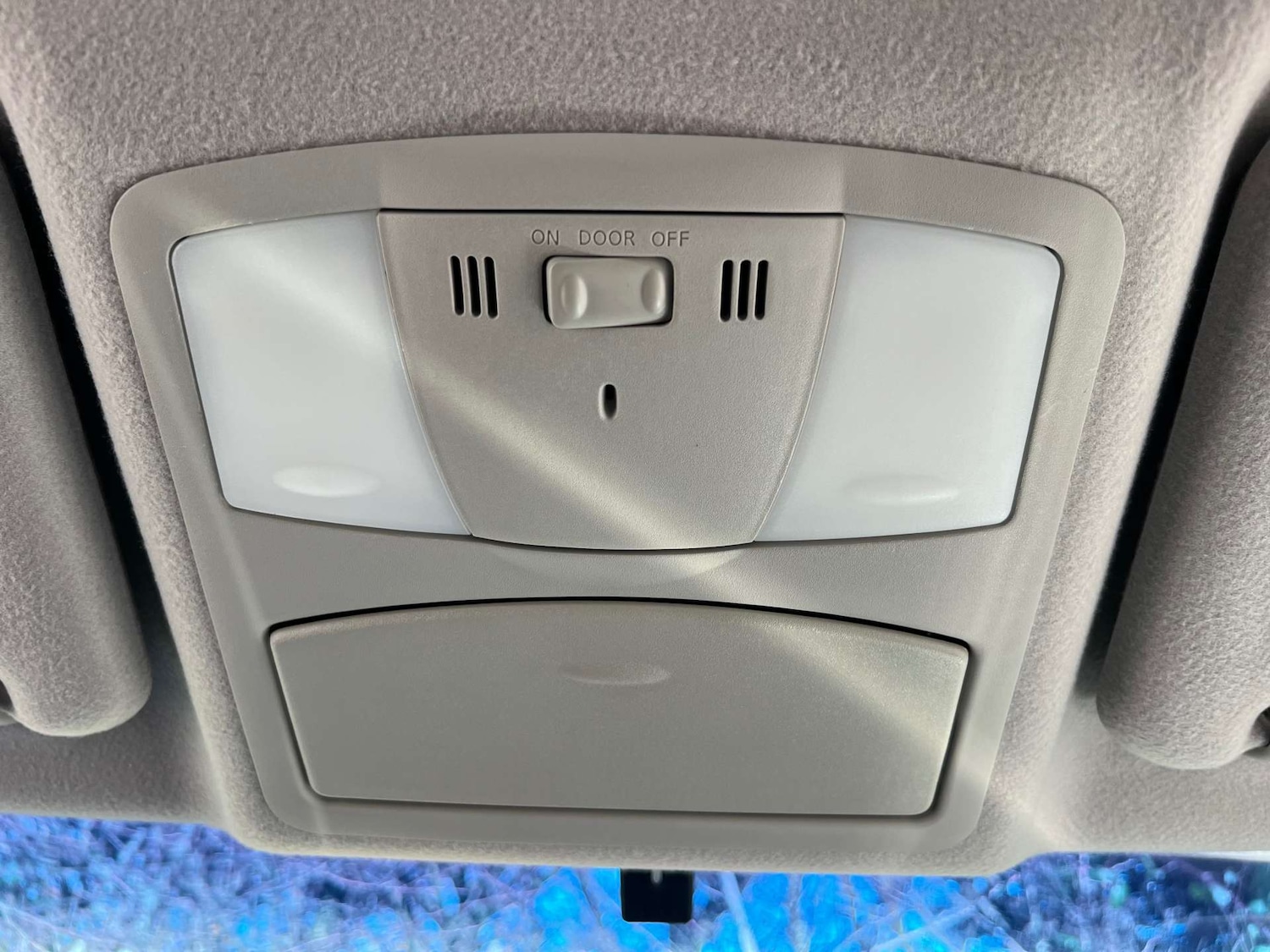 Used Nissan Elgrand 2017 for sale - 76959846: Photo 46