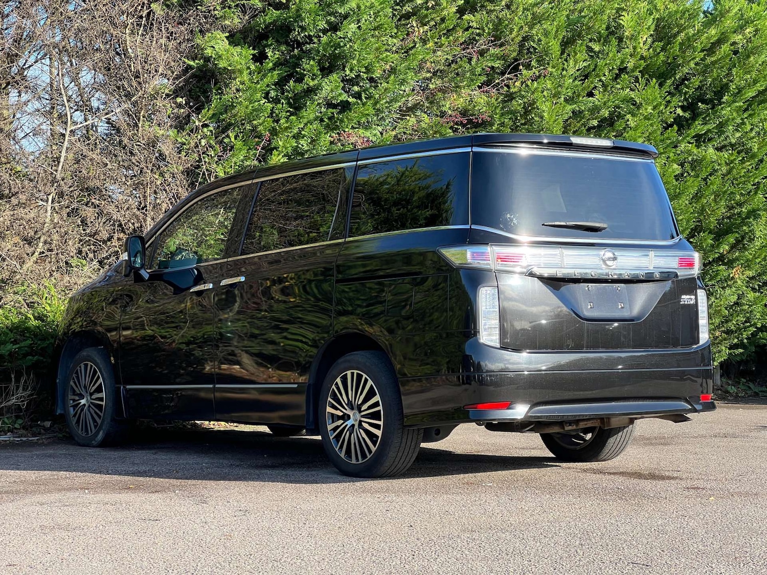 Used Nissan Elgrand 2017 for sale - 76959846: Photo 8