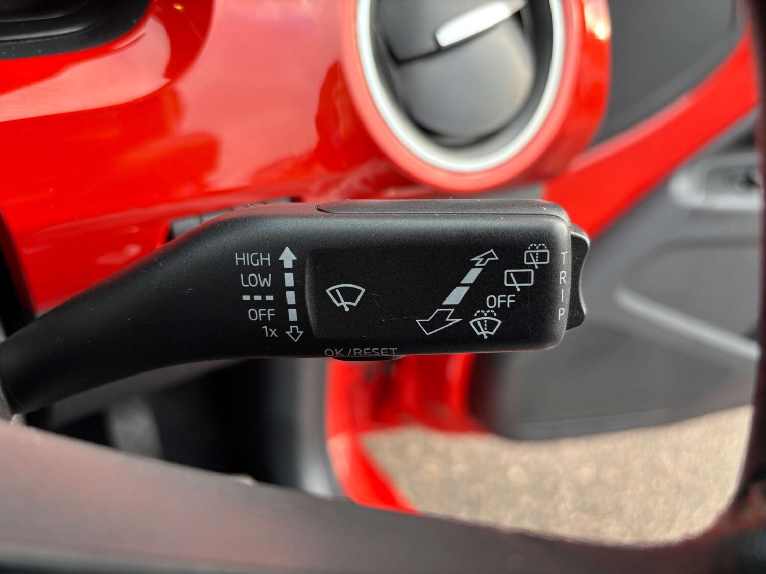 Used Volkswagen up! 2014 for sale - 77762342: Photo 19