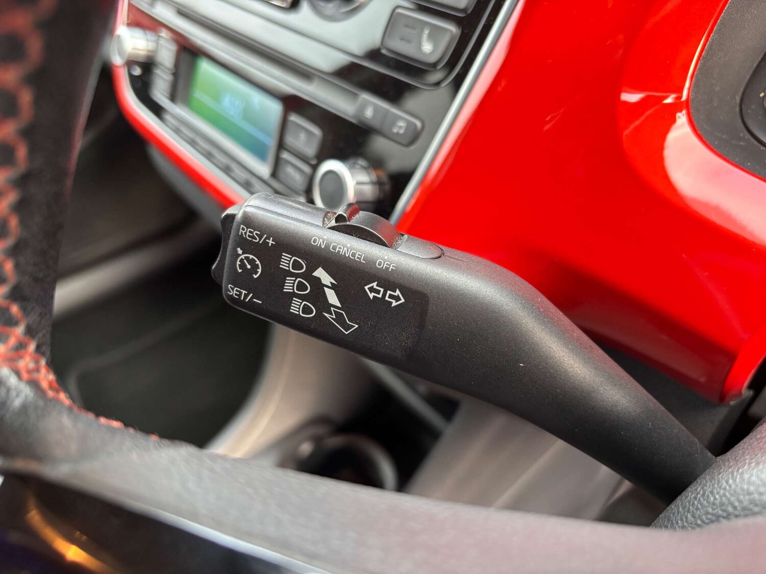 Used Volkswagen up! 2014 for sale - 77762342: Photo 24