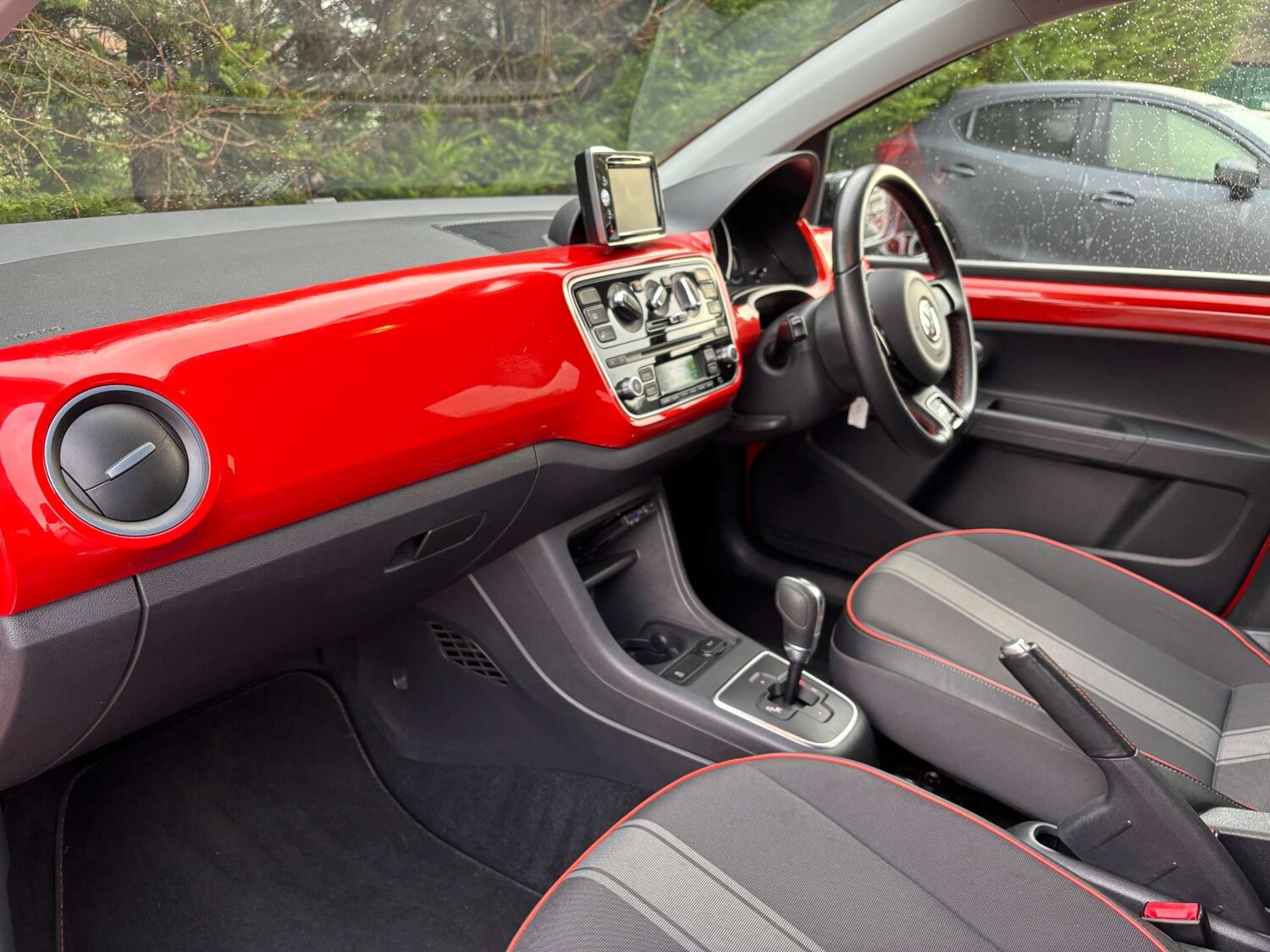 Used Volkswagen up! 2014 for sale - 77762342: Photo 25