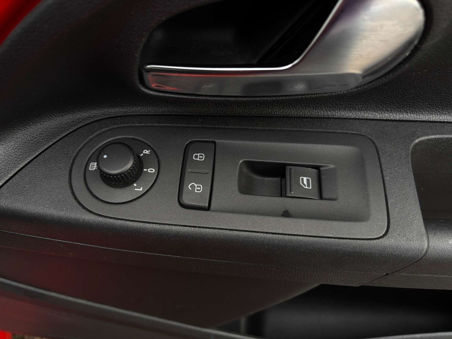 Used Volkswagen up! 2014 for sale - 77762342: Photo 27