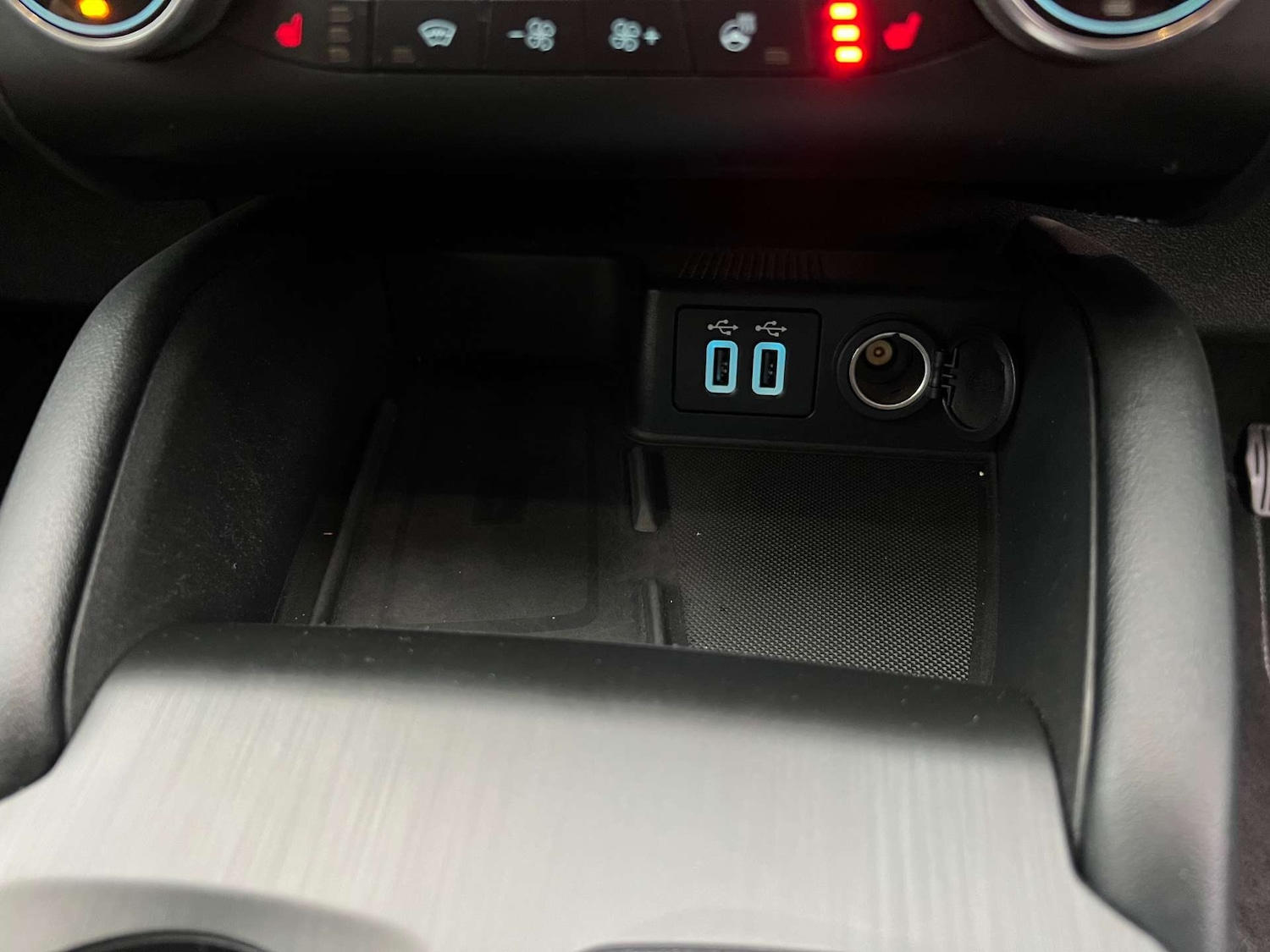 Used Ford Kuga 2021 for sale - 76776860: Photo 40