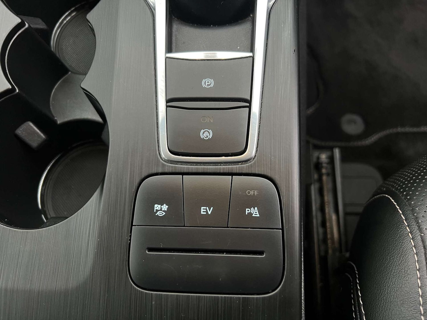 Used Ford Kuga 2021 for sale - 76776860: Photo 42