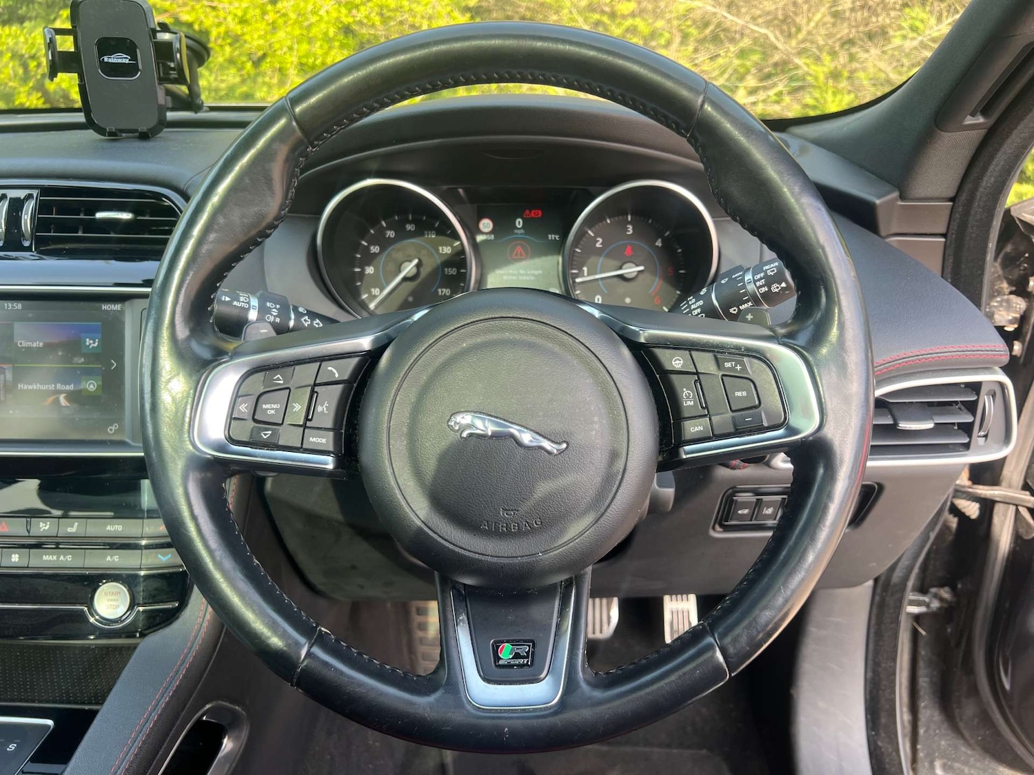 Used Jaguar F-Pace 2016 for sale - 77988236: Photo 26