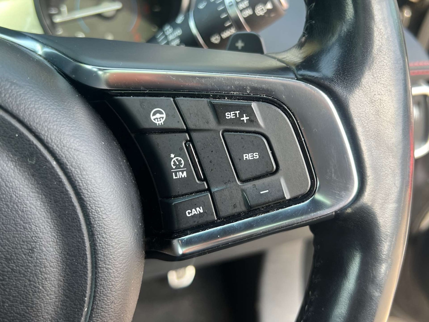 Used Jaguar F-Pace 2016 for sale - 77988236: Photo 28