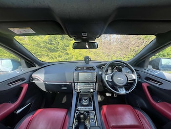 Used Jaguar F-Pace 2016 for sale - 77988236: Photo