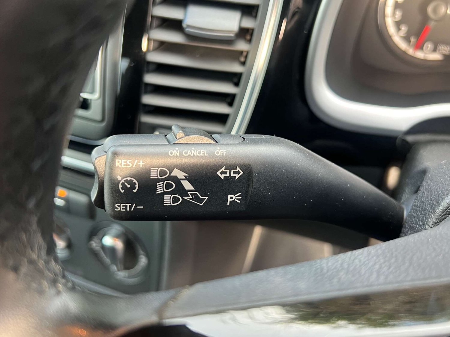 Used Volkswagen Beetle 2013 for sale - 77523250: Photo 24