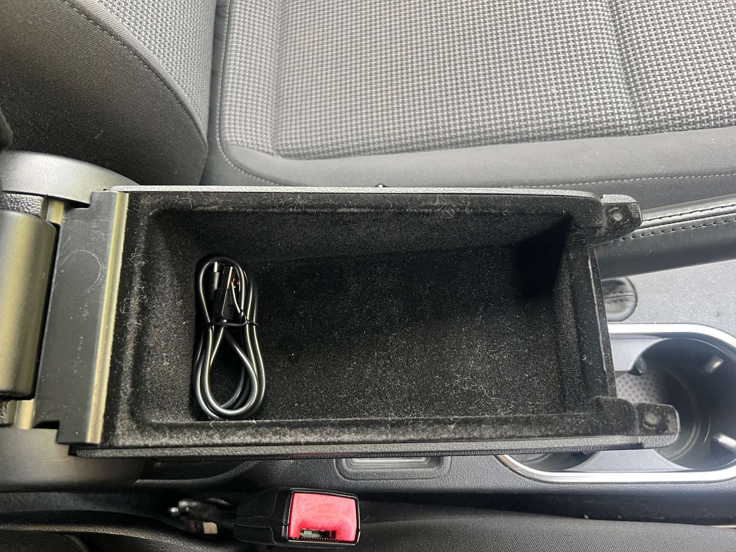 Used Volkswagen Beetle 2013 for sale - 77523250: Photo 36