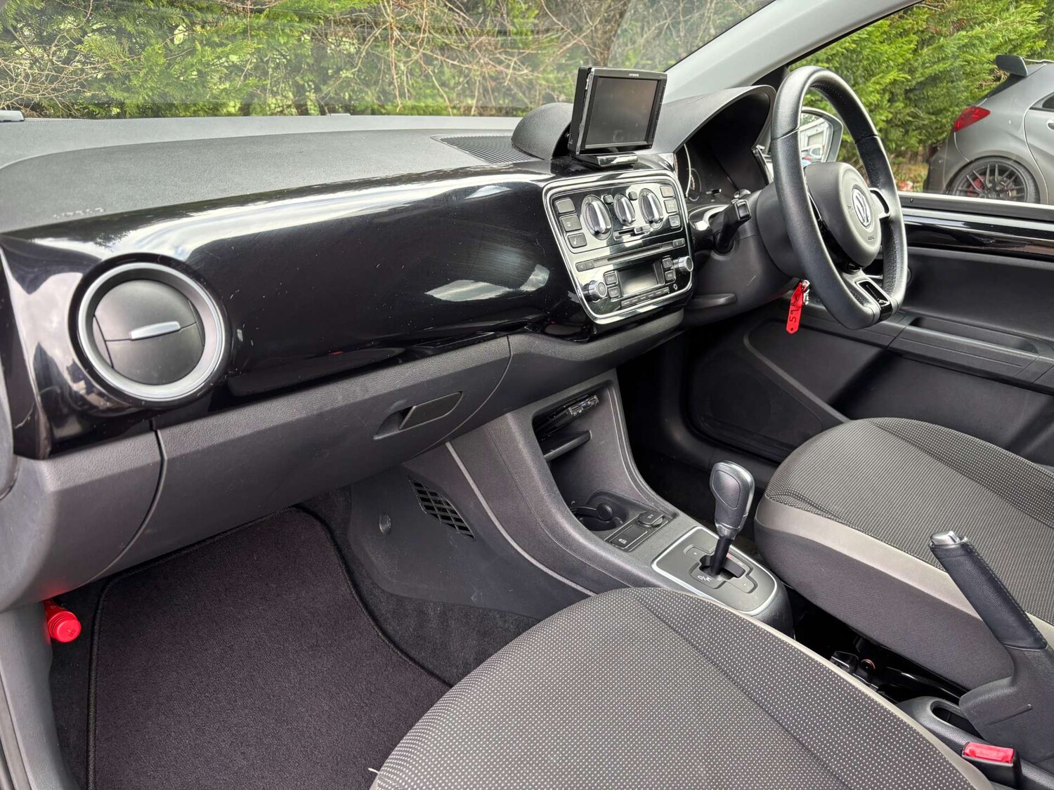 Used Volkswagen up! 2015 for sale - 77364249: Photo 18