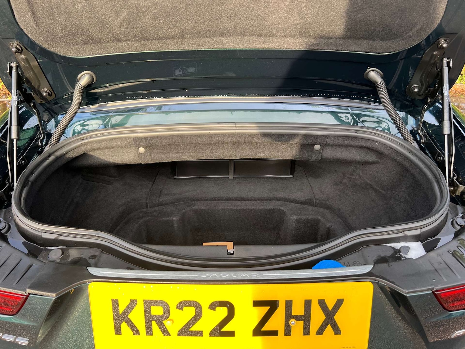 Used Jaguar F-Type 2022 for sale - 76776950: Photo 13