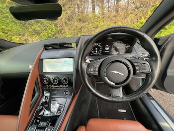 Used Jaguar F-Type 2022 for sale - 76776950: Photo