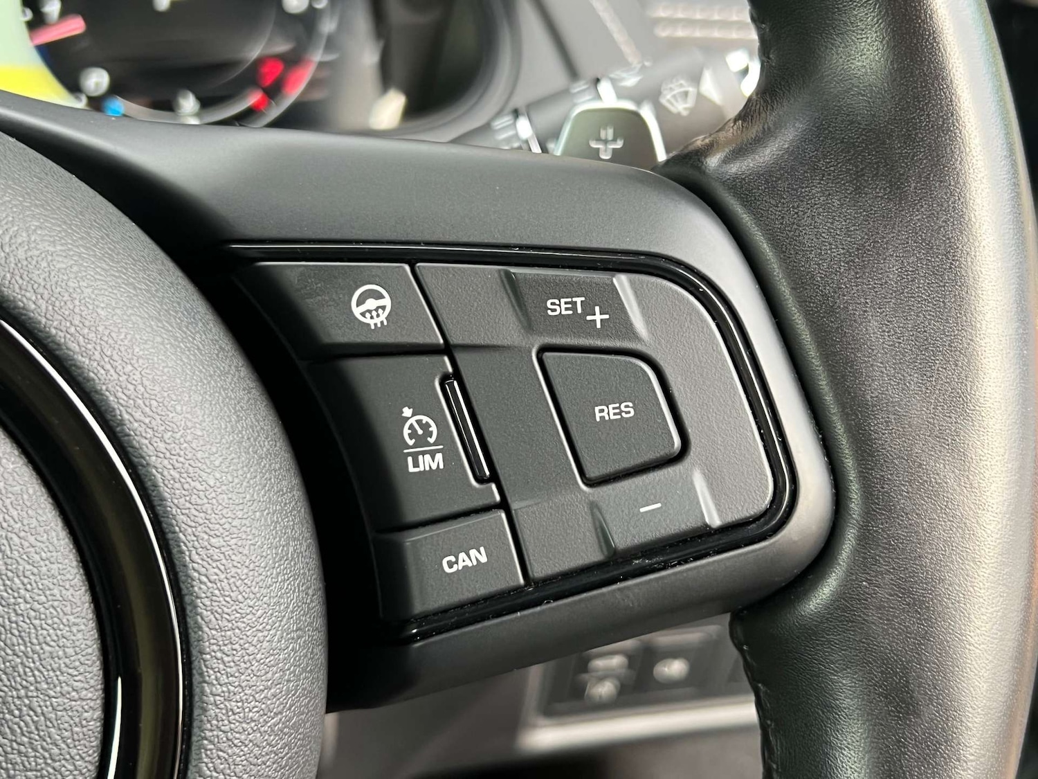 Used Jaguar F-Type 2022 for sale - 76776950: Photo 30