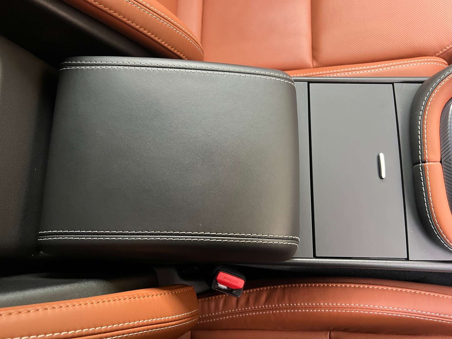 Used Jaguar F-Type 2022 for sale - 76776950: Photo 43