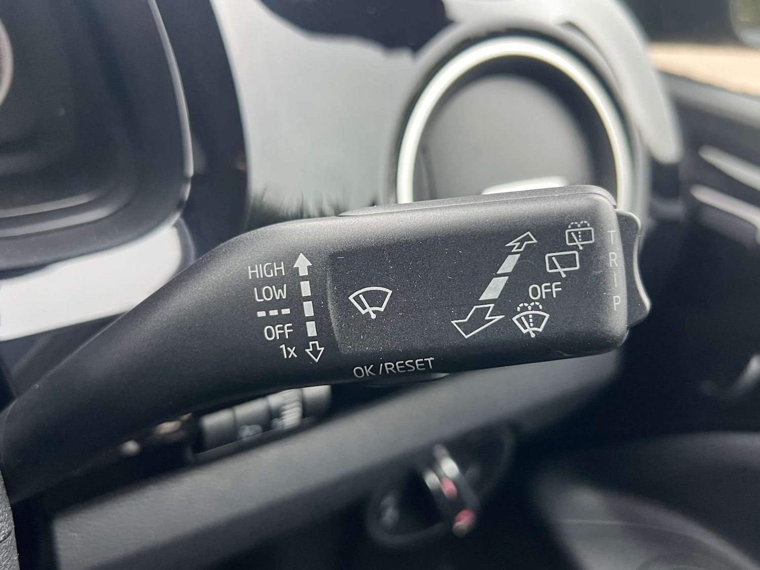 Used Volkswagen up! 2015 for sale - 77355535: Photo 25