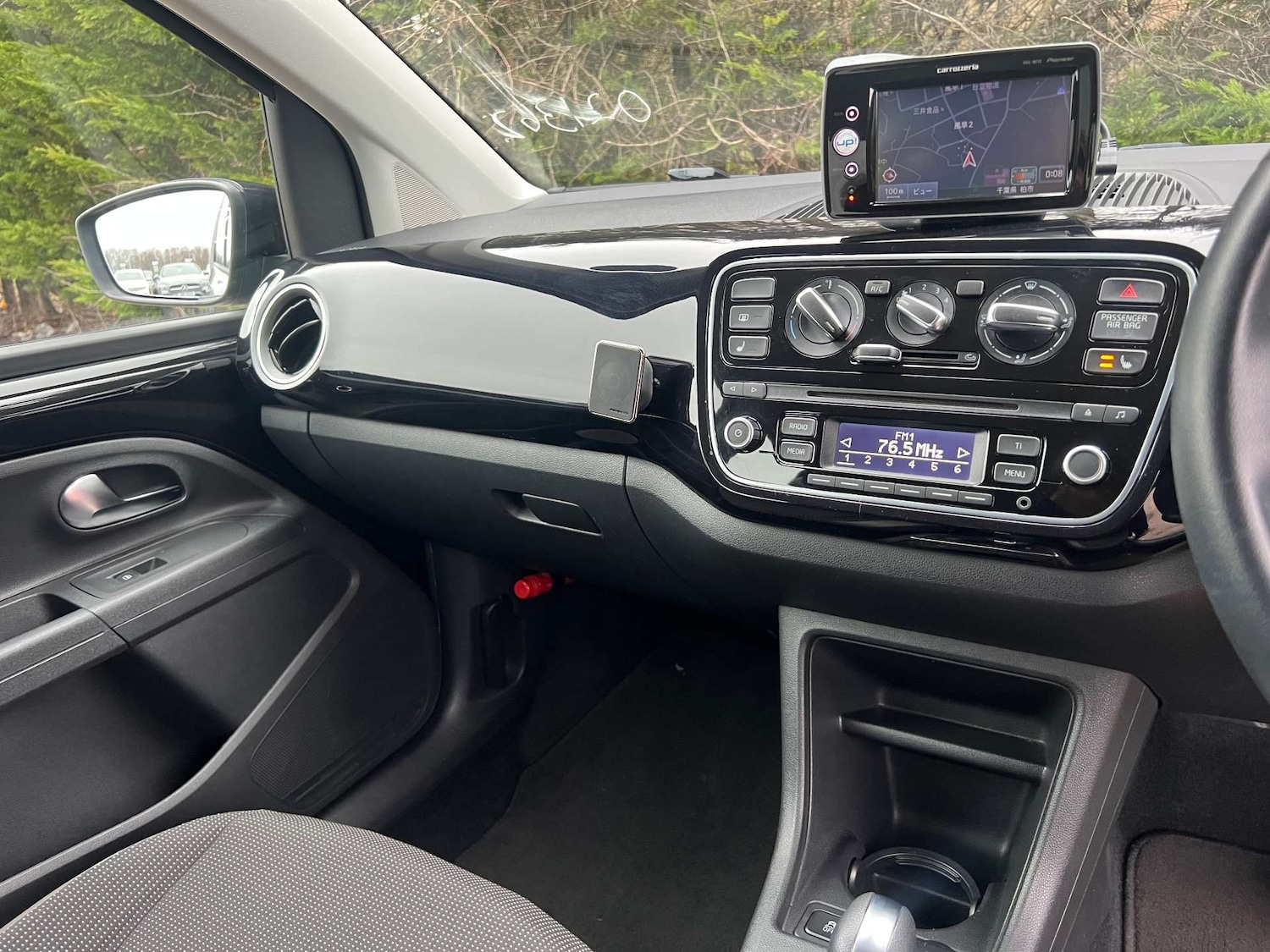 Used Volkswagen up! 2015 for sale - 77355535: Photo 28