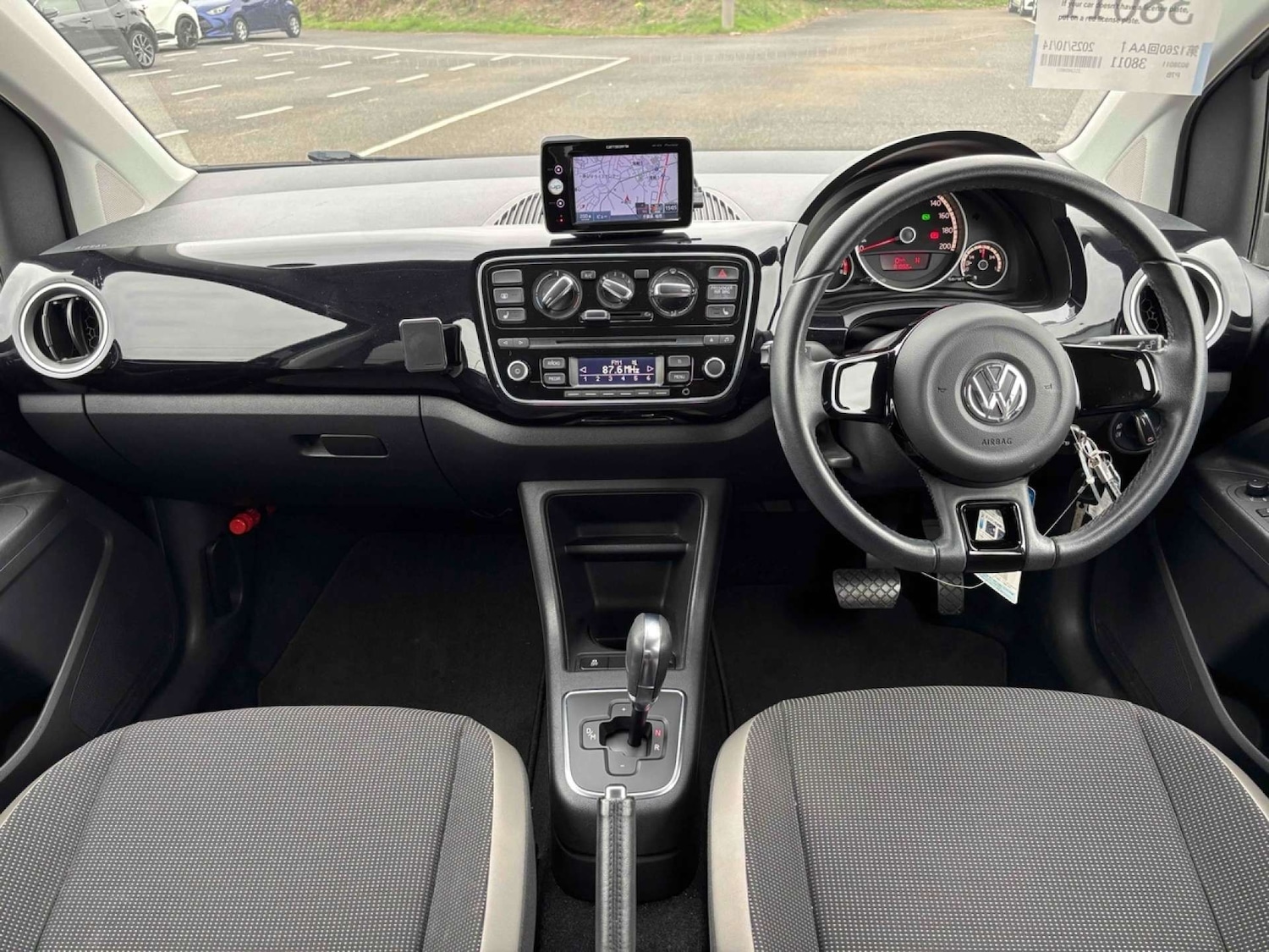 Used Volkswagen up! 2015 for sale - 77355535: Photo 9