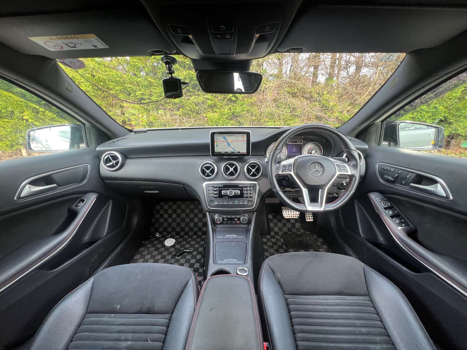 Used Mercedes-Benz A-Class 2014 for sale - 77544990: Photo 2