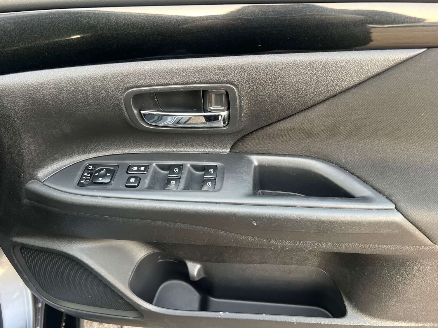 Used Mitsubishi Outlander 2018 for sale - 77765832: Photo 14