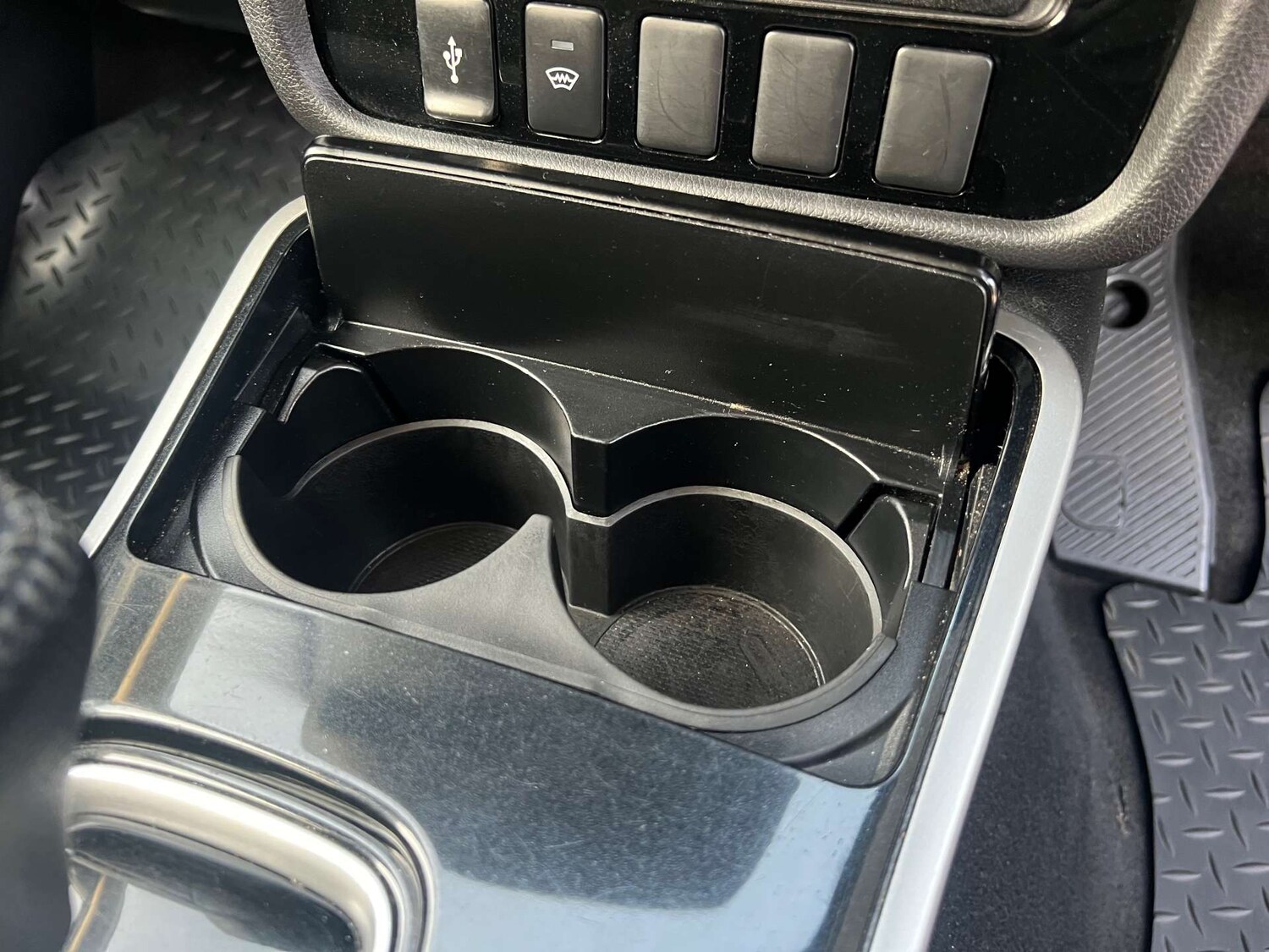 Used Mitsubishi Outlander 2018 for sale - 77765832: Photo 37