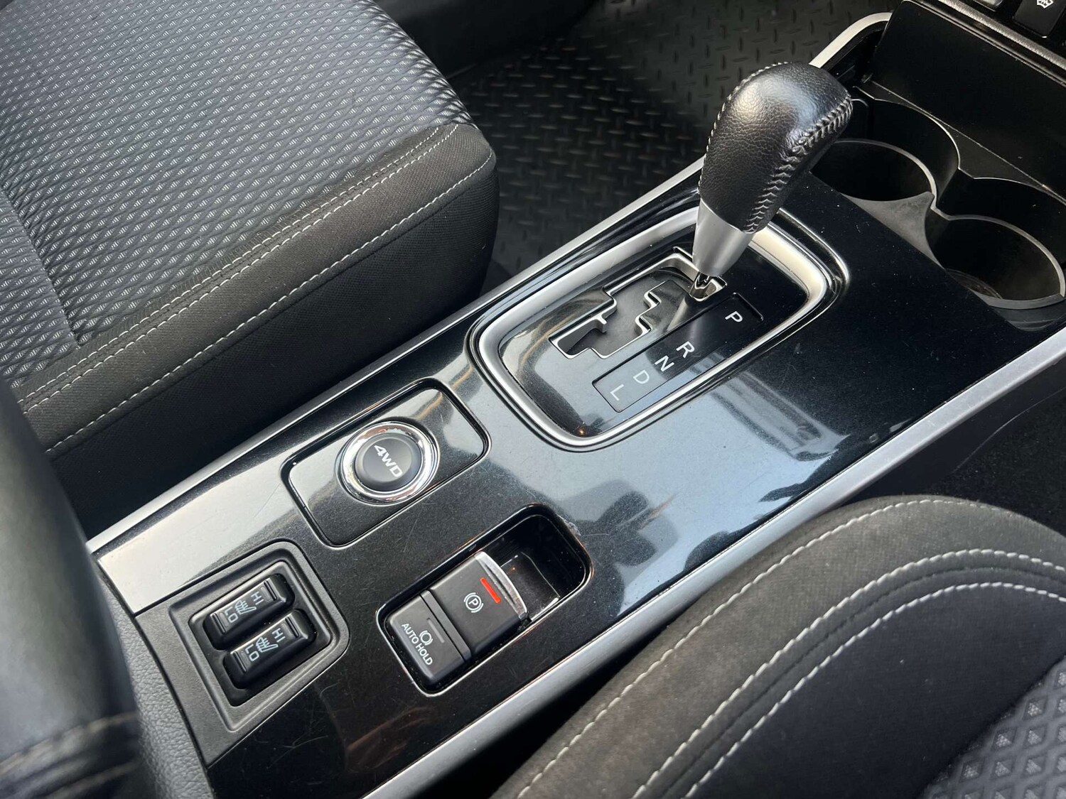 Used Mitsubishi Outlander 2018 for sale - 77765832: Photo 38