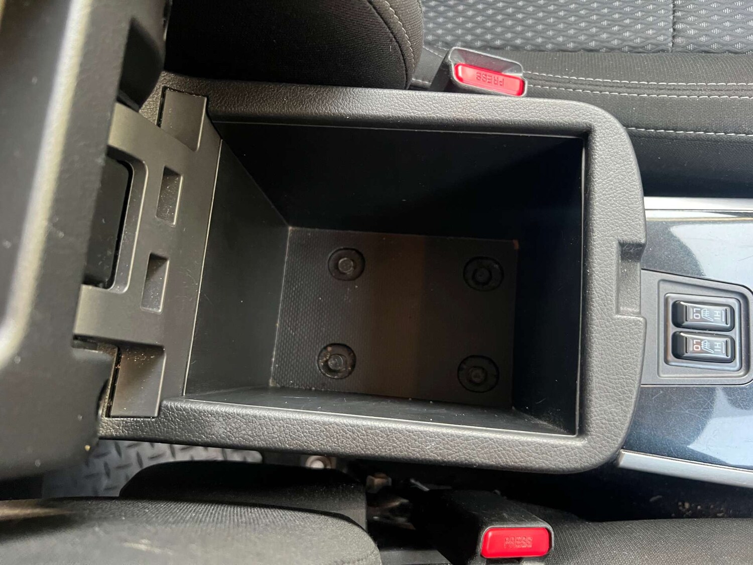 Used Mitsubishi Outlander 2018 for sale - 77765832: Photo 41