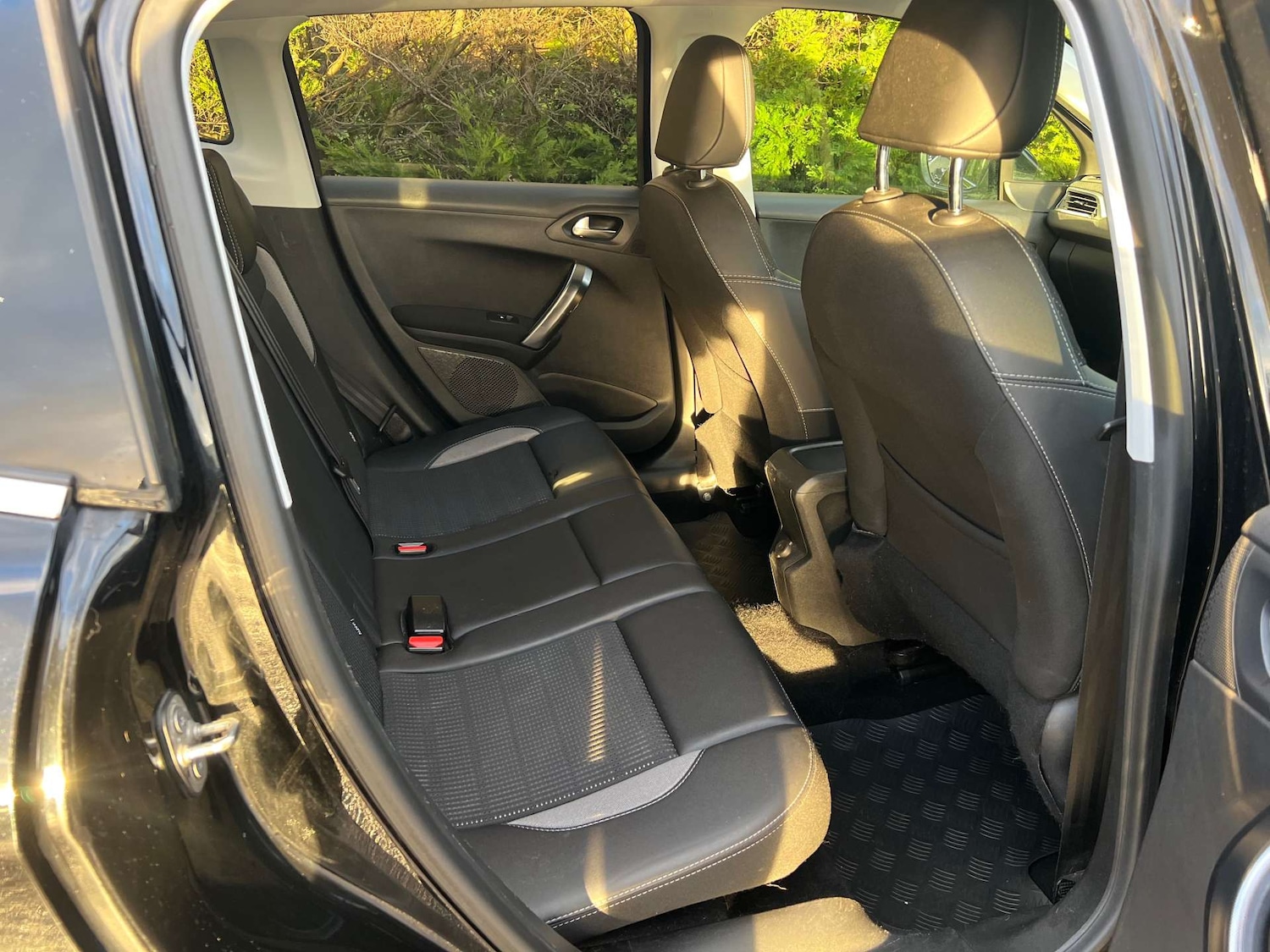 Used Peugeot 2008 2017 for sale - 77129074: Photo 22