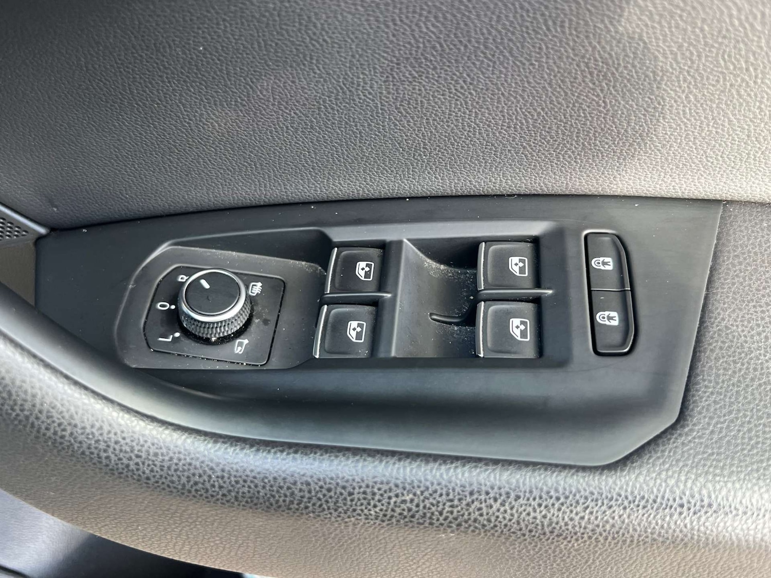 Used Volkswagen Touareg 2022 for sale - 76776986: Photo 24