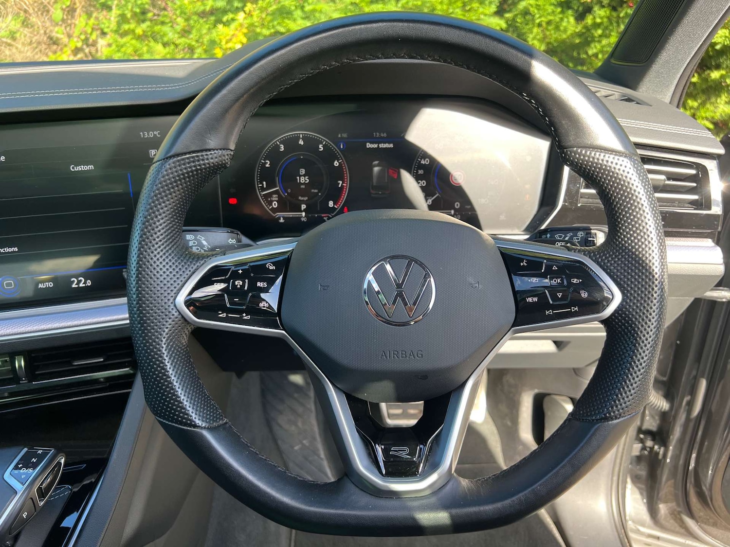 Used Volkswagen Touareg 2022 for sale - 76776986: Photo 35