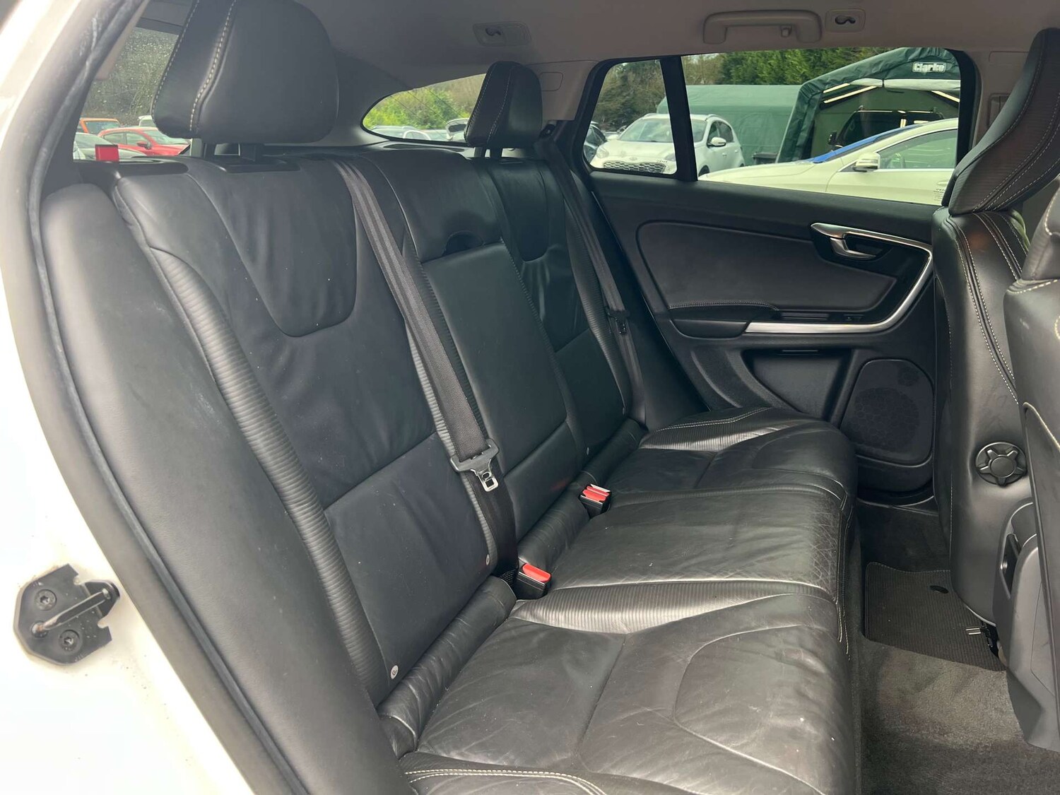 Used Volvo V60 2012 for sale - 77762328: Photo 19