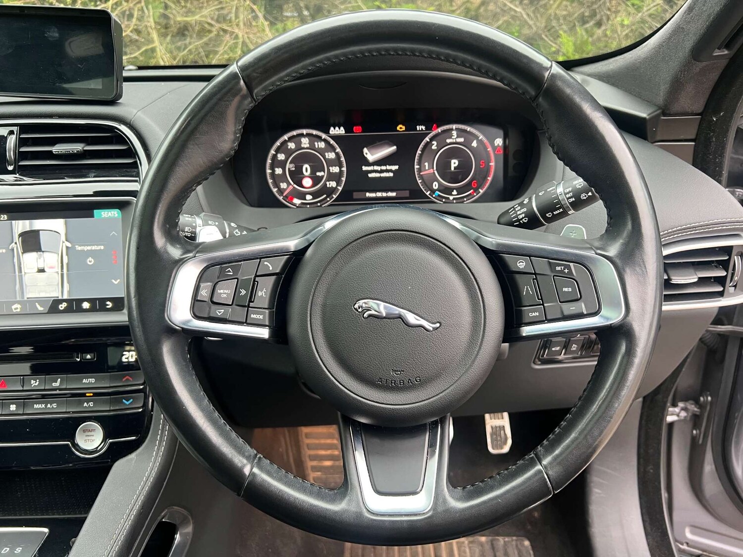 Used Jaguar F-Pace 2020 for sale - 77688305: Photo 26