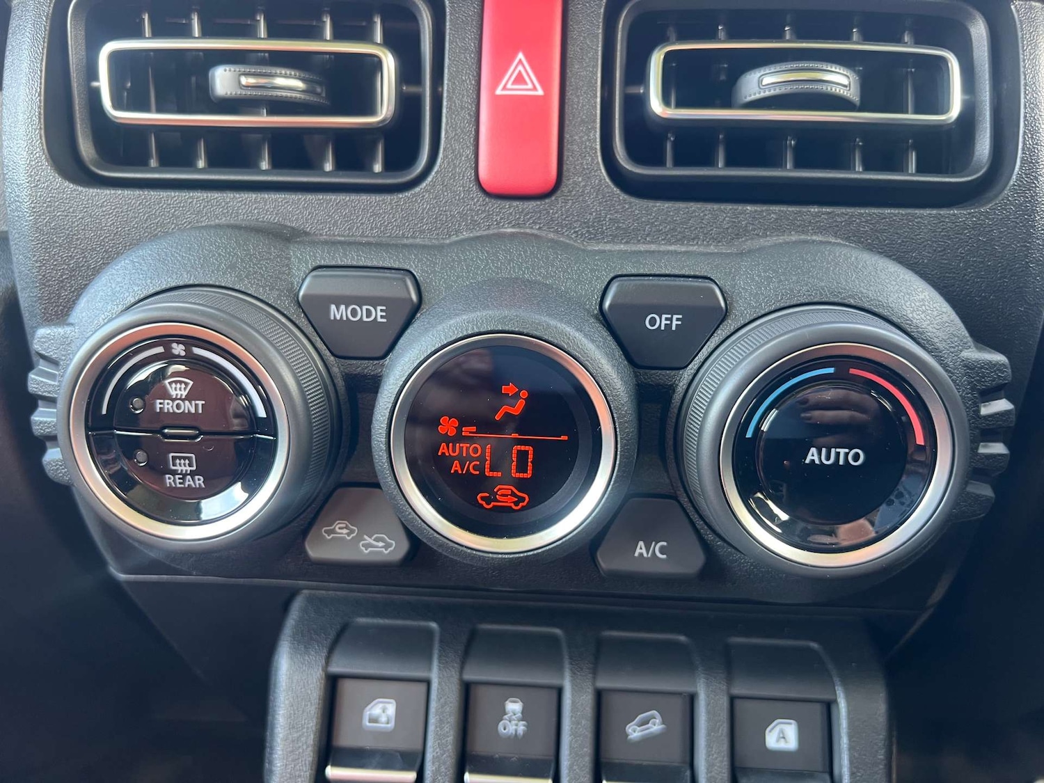 Used Suzuki Jimny 2024 for sale - 76905233: Photo 37