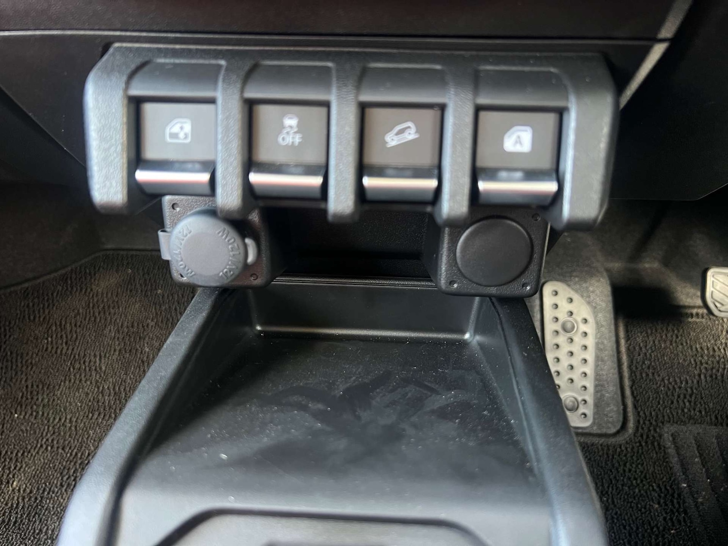 Used Suzuki Jimny 2024 for sale - 76905233: Photo 40