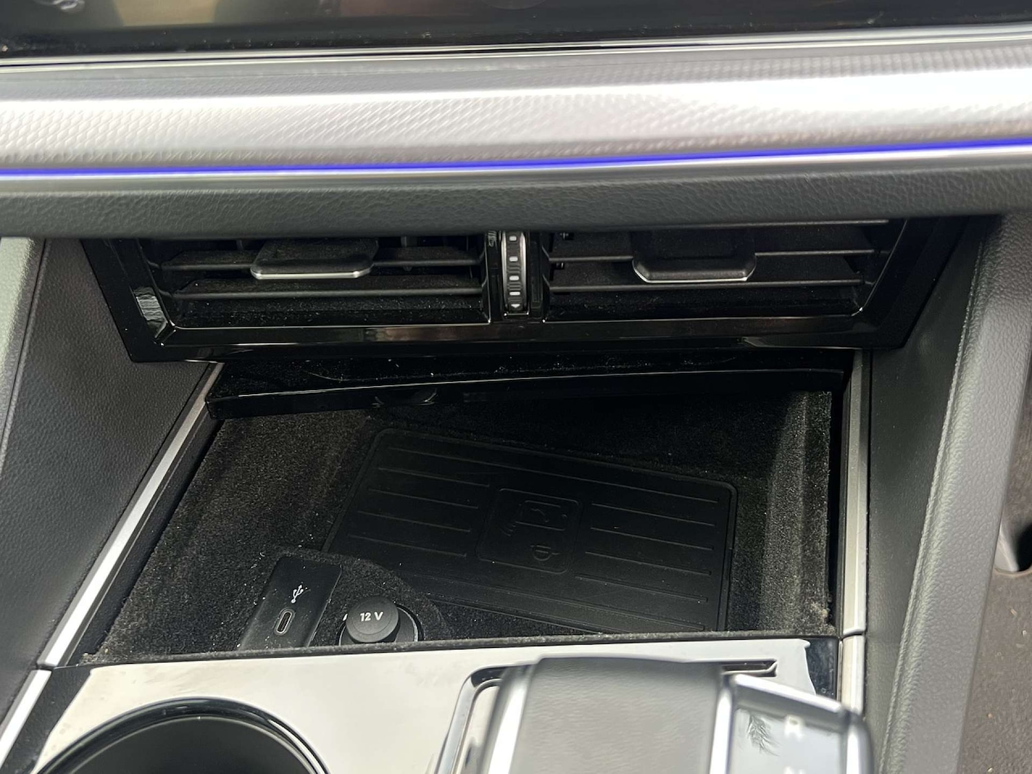 Used Volkswagen Touareg 2022 for sale - 76776898: Photo 38