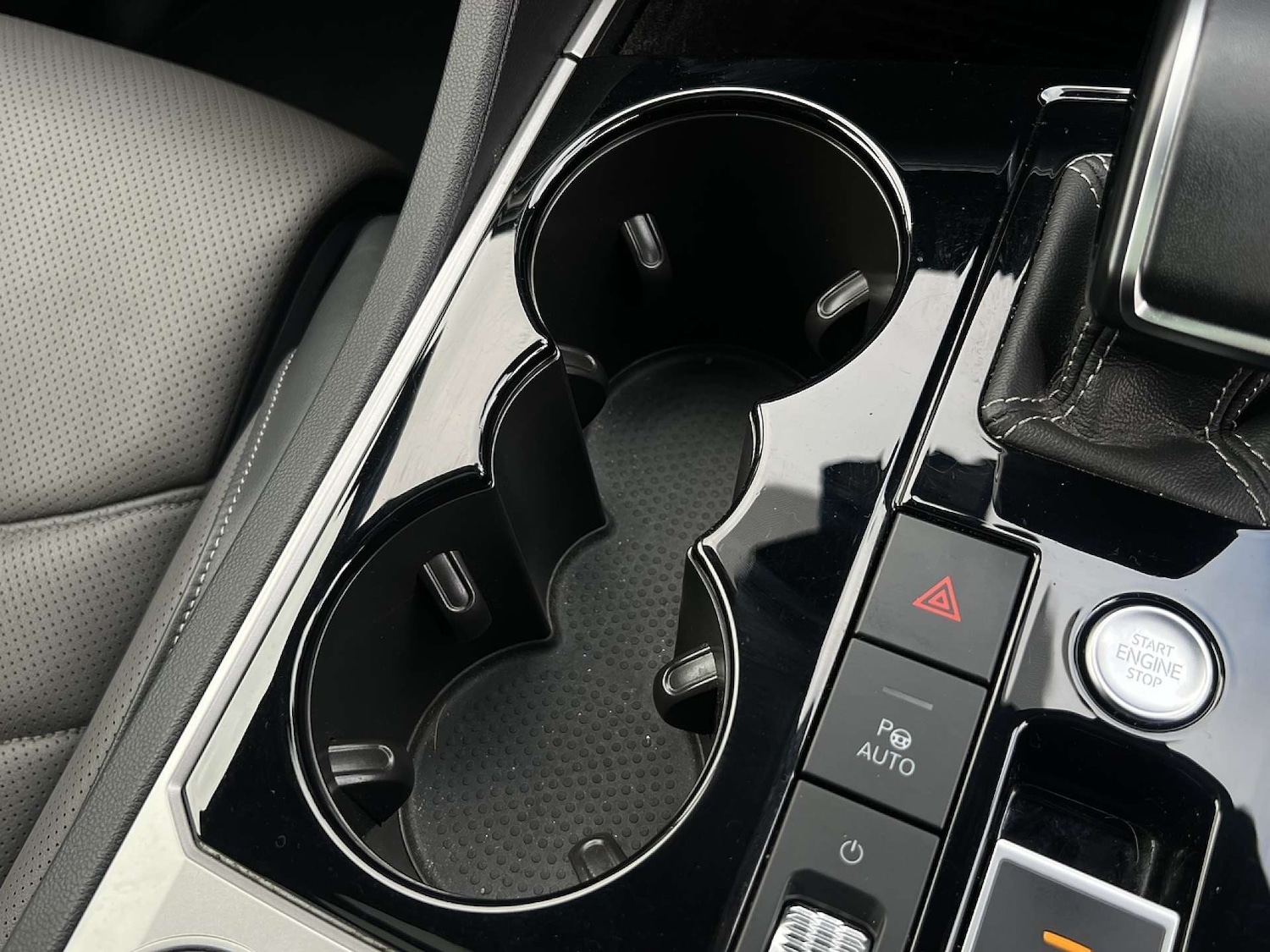 Used Volkswagen Touareg 2022 for sale - 76776898: Photo 39