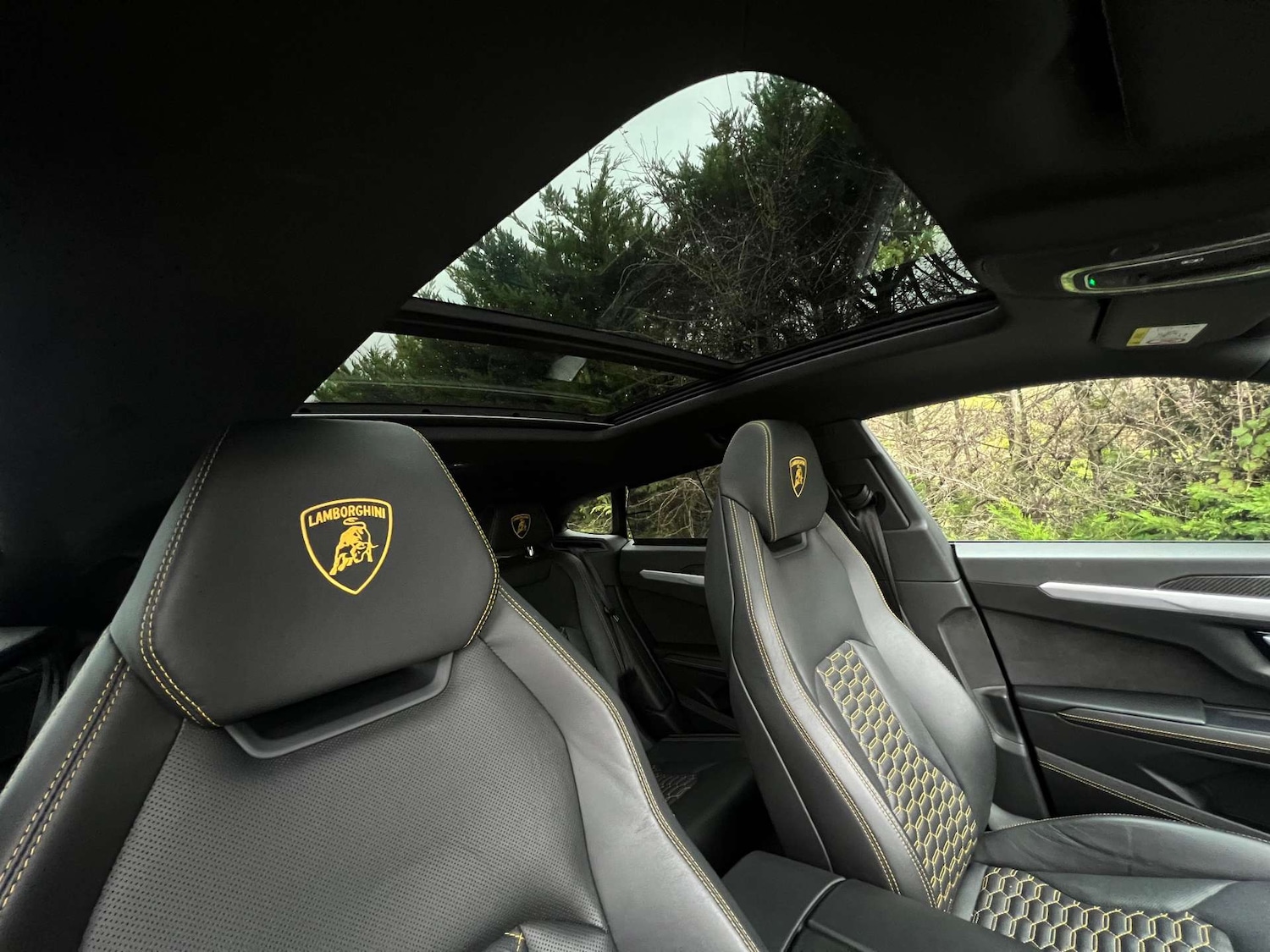 Used Lamborghini Urus 2019 for sale - 76776824: Photo 18