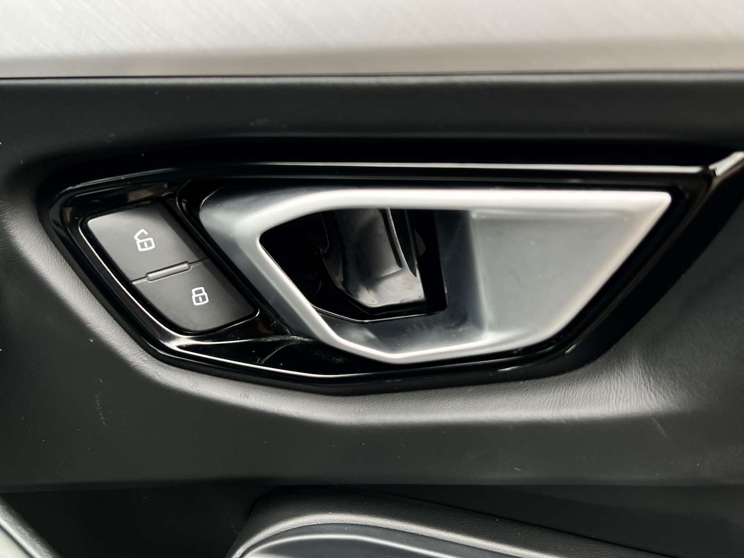 Used Lamborghini Urus 2019 for sale - 76776824: Photo 22