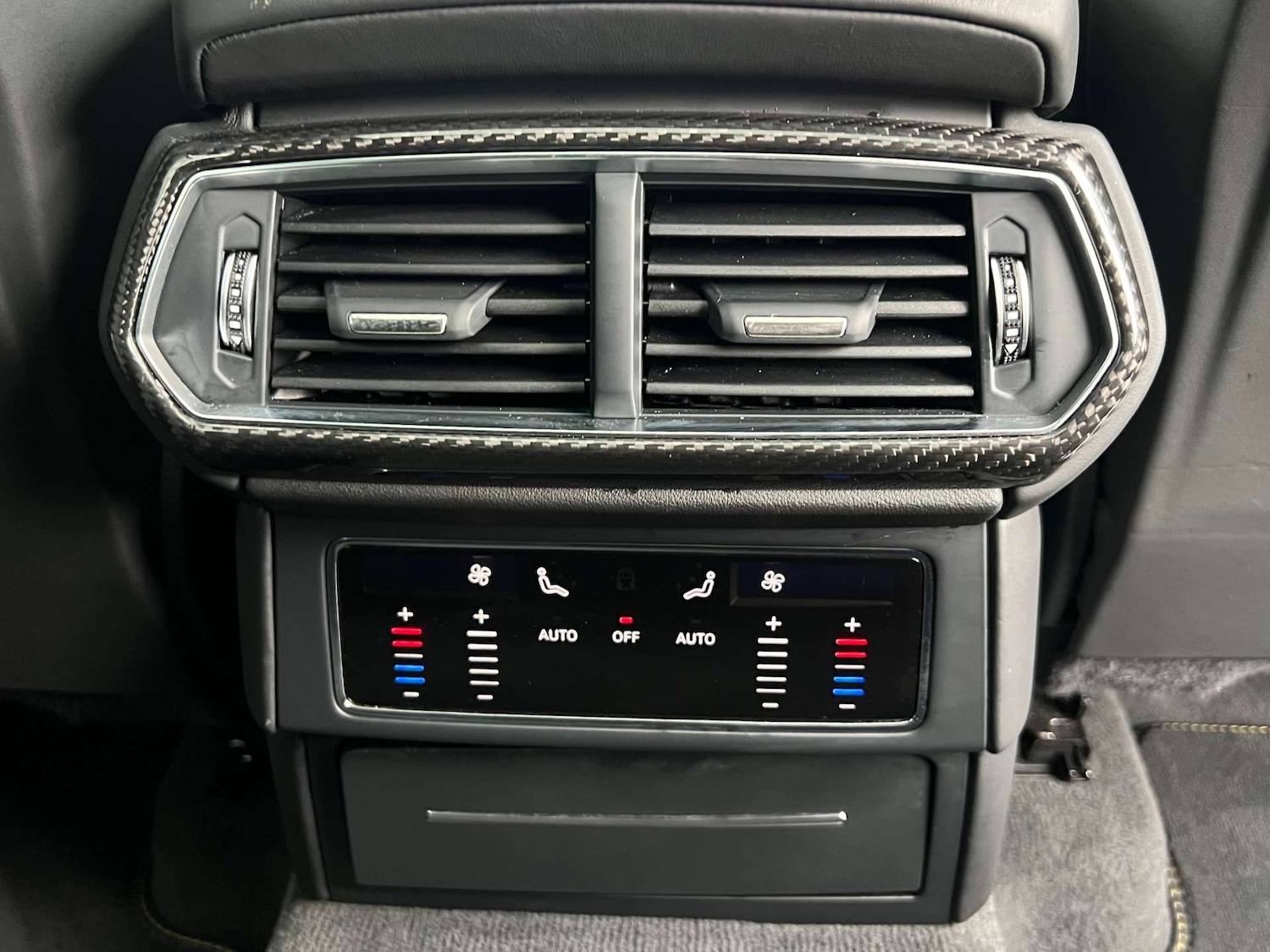 Used Lamborghini Urus 2019 for sale - 76776824: Photo 35